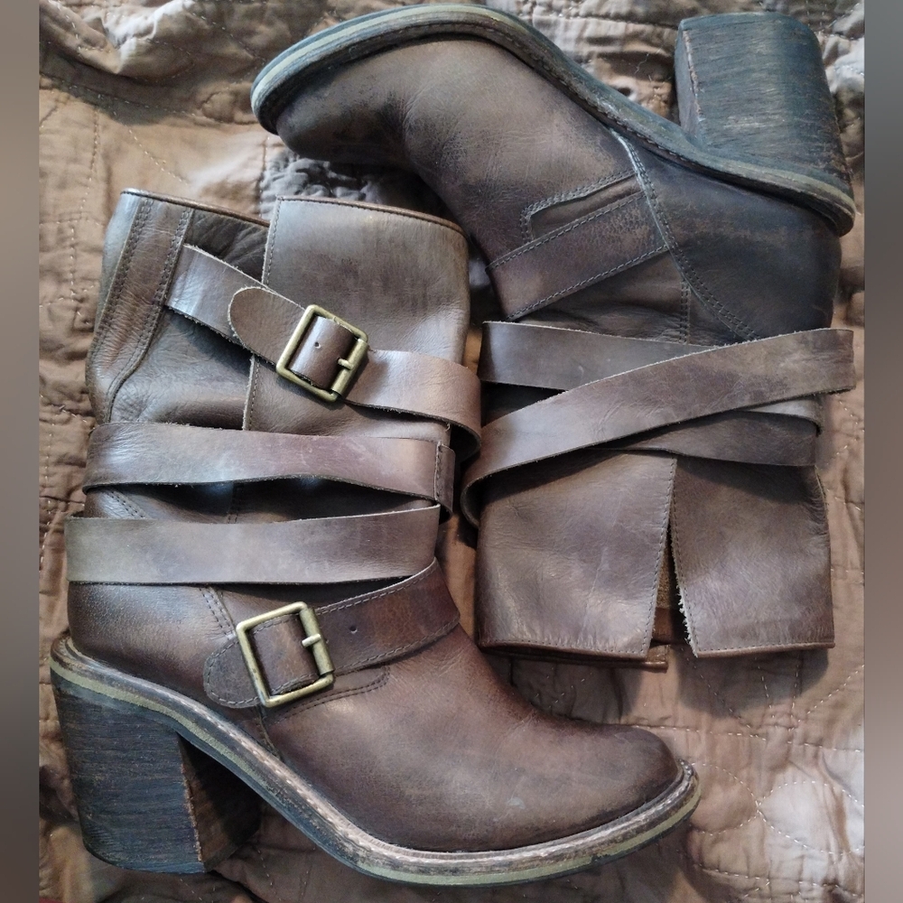 Jeffrey Campbell super soft brown leather calf high heeled boots with buckles 38